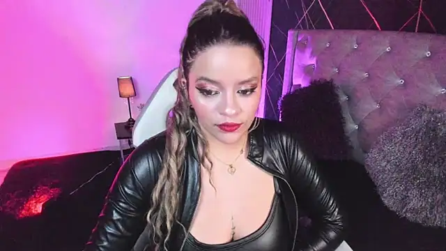 Snapshot of victoria__floyd chatting on May 2026 11:02:02 PM victoria floyd online show from May 2026 11:02:02 PM