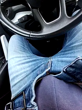 Nzino1983 online show from April 2026 05:04:02 PM