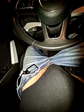 Nzino1983 online show from April 2026 09:50:01 PM