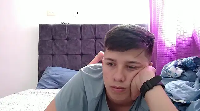 Alan red online show from January 2025 07:25:01 PM