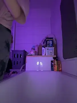 Ciara2004 online show from November 2025 06:06:02 PM