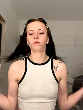 Ciara2004 online show from November 2025 11:10:02 AM