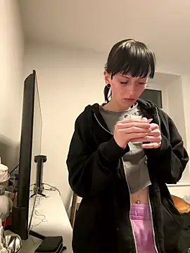 Ciara2004 online show from January 2026 04:45:02 PM