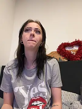 Ciara2004 online show from April 2026 08:09:02 PM