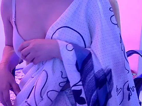 Shanaya1 online show from February 2026 04:46:01 PM