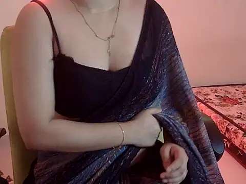 Snapshot of Shanaya1 chatting on May 2026 07:22:01 PM Shanaya1 online show from May 2026 07:22:01 PM