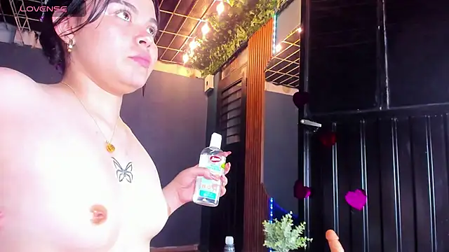 Zoe Cheshire online show from February 2025 12:04:01 AM