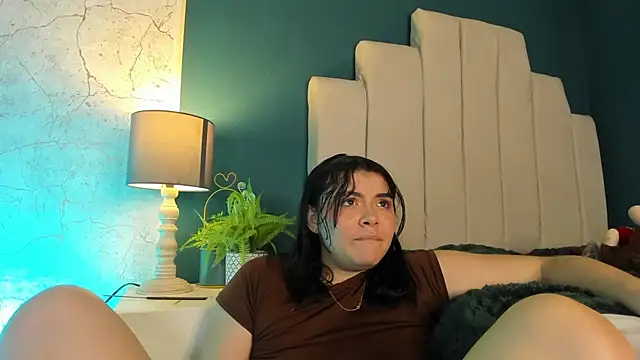 Zoe Cheshire online show from February 2025 06:32:02 AM