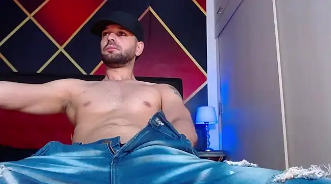 Cristian white online show from March 2025 06:40:01 AM