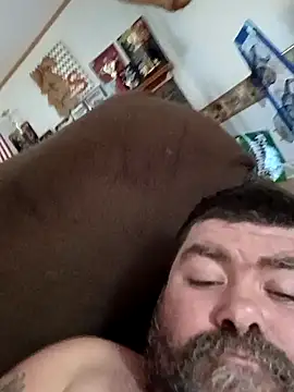 Rcraigue4 online show from October 2025 02:49:01 PM