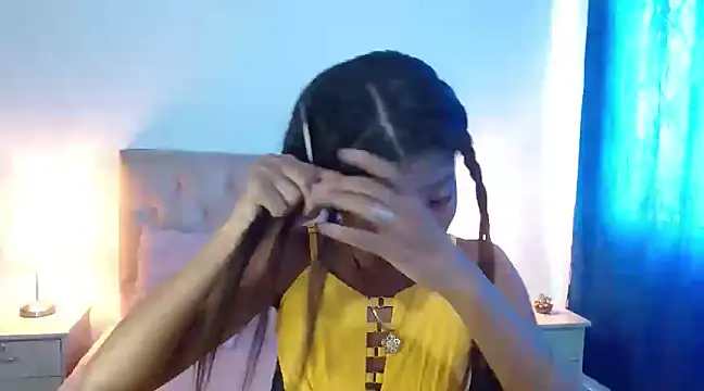 Snapshot of LITTLEDOLLHOT chatting on January 2025 02:49:02 PM LITTLEDOLLHOT online show from January 2025 02:49:02 PM