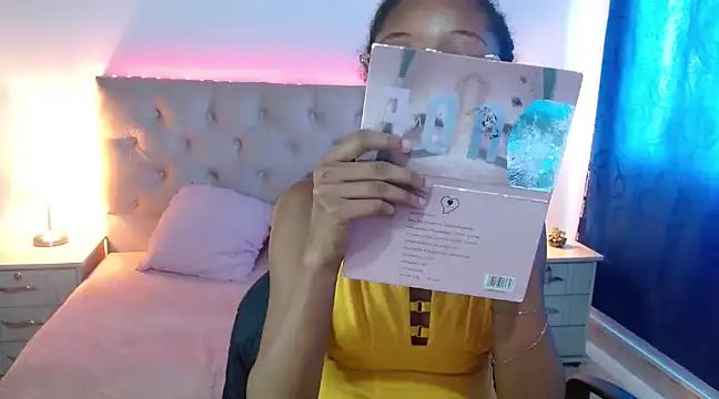 Snapshot of LITTLEDOLLHOT chatting on February 2025 07:52:02 PM LITTLEDOLLHOT online show from February 2025 07:52:02 PM