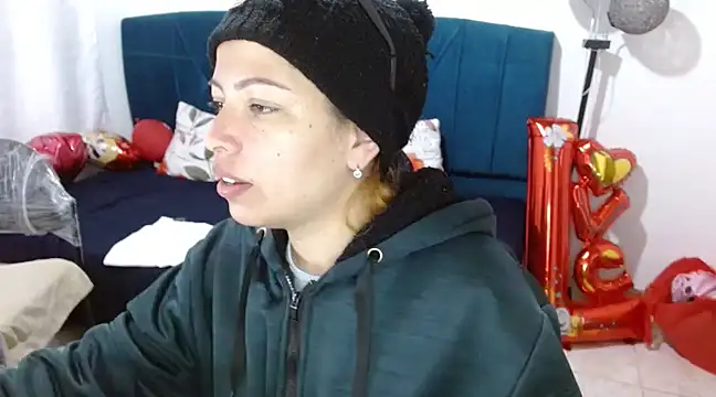 Snapshot of LITTLEDOLLHOT chatting on February 2025 05:07:02 PM LITTLEDOLLHOT online show from February 2025 05:07:02 PM