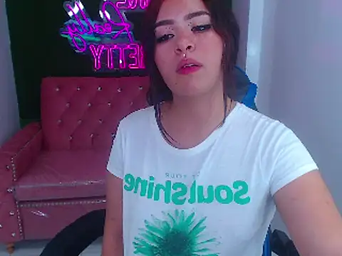 Snapshot of edda_t chatting on January 2025 12:59:01 AM edda t online show from January 2025 12:59:01 AM