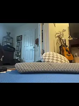 Snapshot of Prolapse_Pig chatting on December 2025 09:11:01 PM Prolapse Pig online show from December 2025 09:11:01 PM