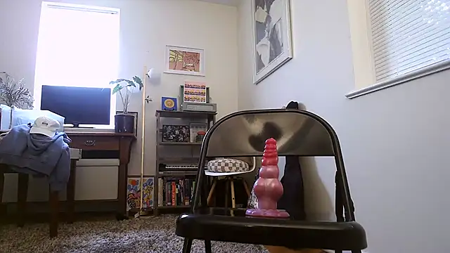 Snapshot of Prolapse_Pig chatting on June 2026 04:37:02 PM Prolapse Pig online show from June 2026 04:37:02 PM