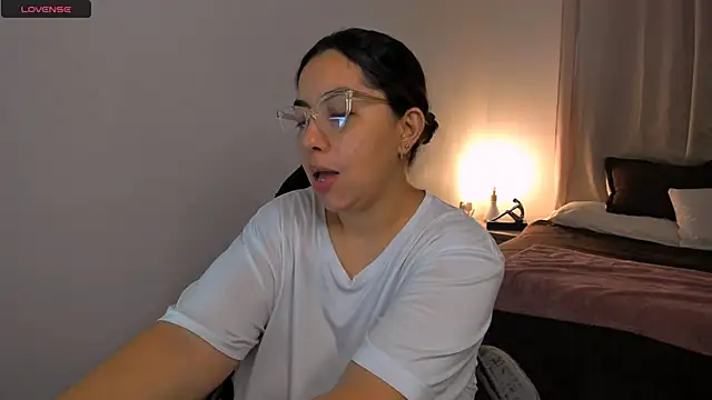 brithany olson25 online show from September 2025 12:05:01 PM