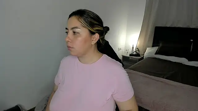 brithany olson25 online show from March 2026 02:22:02 AM