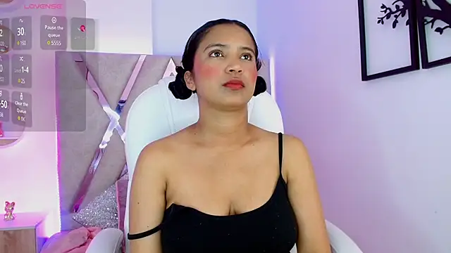 Sophia waalker  1 online show from January 2025 11:01:02 AM