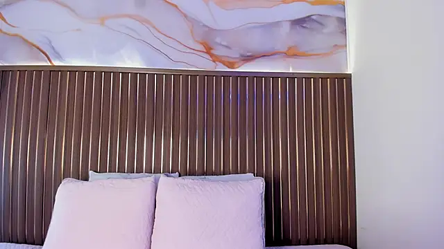 elevensky online show from November 2025 07:43:01 PM