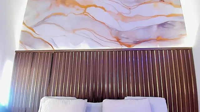 elevensky online show from December 2025 09:33:01 PM