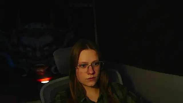 Snapshot of TessaSwans chatting on January 2025 04:17:01 PM TessaSwans online show from January 2025 04:17:01 PM