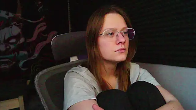 Snapshot of TessaSwans chatting on February 2025 01:55:02 AM TessaSwans online show from February 2025 01:55:02 AM