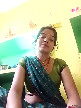 Bhuvi Bedi online show from February 2025 11:48:01 PM