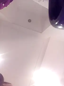 Snapshot of HotHornyEmmaX chatting on January 2025 06:02:01 PM HotHornyEmmaX online show from January 2025 06:02:01 PM