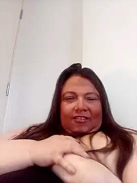 Snapshot of HotHornyEmmaX chatting on February 2025 11:42:01 AM HotHornyEmmaX online show from February 2025 11:42:01 AM