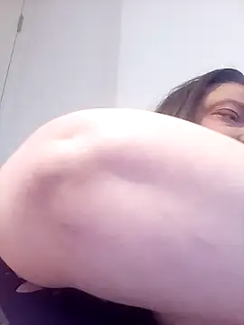 Snapshot of HotHornyEmmaX chatting on February 2025 12:29:01 PM HotHornyEmmaX online show from February 2025 12:29:01 PM