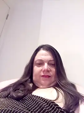 Snapshot of HotHornyEmmaX chatting on February 2025 05:46:02 PM HotHornyEmmaX online show from February 2025 05:46:02 PM