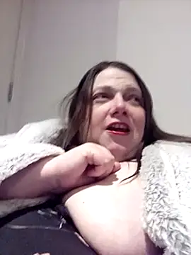 Snapshot of HotHornyEmmaX chatting on March 2025 09:43:02 PM HotHornyEmmaX online show from March 2025 09:43:02 PM