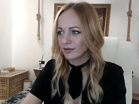 EllyaDiamond online show from January 2025 07:53:02 PM