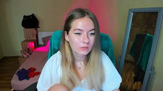 EmilyPaw online show from January 2025 09:48:01 AM