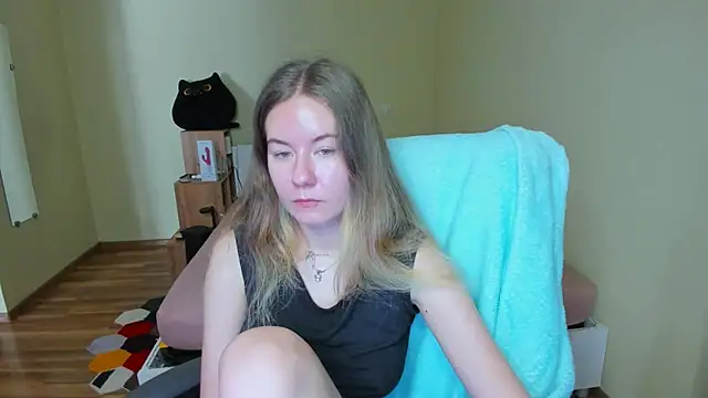 EmilyPaw online show from March 2025 09:13:01 AM