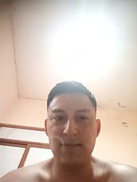 Snapshot of LuisMex1998 chatting on July 2026 12:50:01 AM LuisMex1998 online show from July 2026 12:50:01 AM