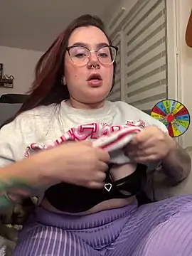 Cherrycherrymiss online show from February 2025 12:20:01 PM