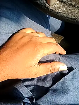 Snapshot of Raj41 chatting on October 2025 04:00:02 AM Raj41 online show from October 2025 04:00:02 AM