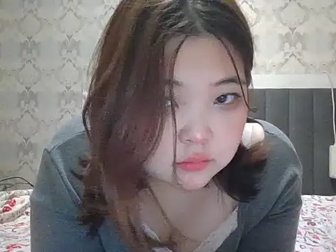 Snapshot of elysiann3 chatting on February 2025 05:37:01 PM elysiann3 online show from February 2025 05:37:01 PM