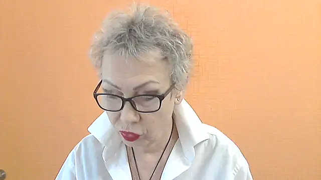 NessyJenixs online show from November 2025 07:30:02 AM