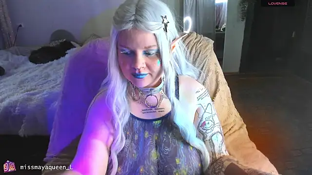 Snapshot of missmayaqueen chatting on July 2026 12:33:02 PM missmayaqueen online show from July 2026 12:33:02 PM