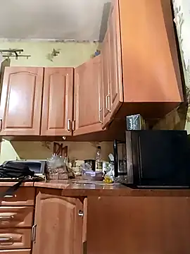 Laura Kiss online show from March 2025 03:09:02 PM