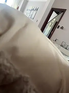 Snapshot of hengst2312 chatting on February 2025 11:01:02 AM hengst2312 online show from February 2025 11:01:02 AM