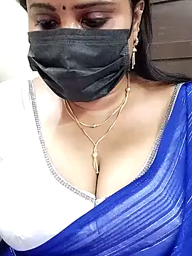 Queenflowerr online show from January 2025 10:38:02 AM