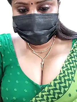 Queenflowerr online show from February 2025 01:02:01 AM