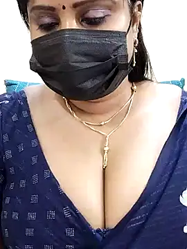 Queenflowerr online show from March 2025 05:00:02 AM