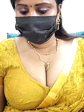 Queenflowerr online show from March 2025 03:41:01 PM