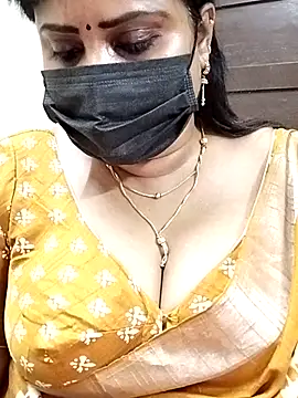 Queenflowerr online show from March 2025 04:18:01 PM