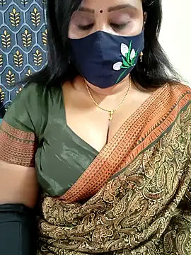 Queenflowerr online show from November 2025 05:26:01 PM